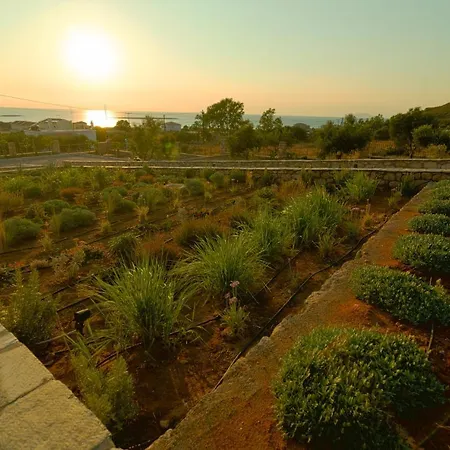 Villa Harmony Seaview In *